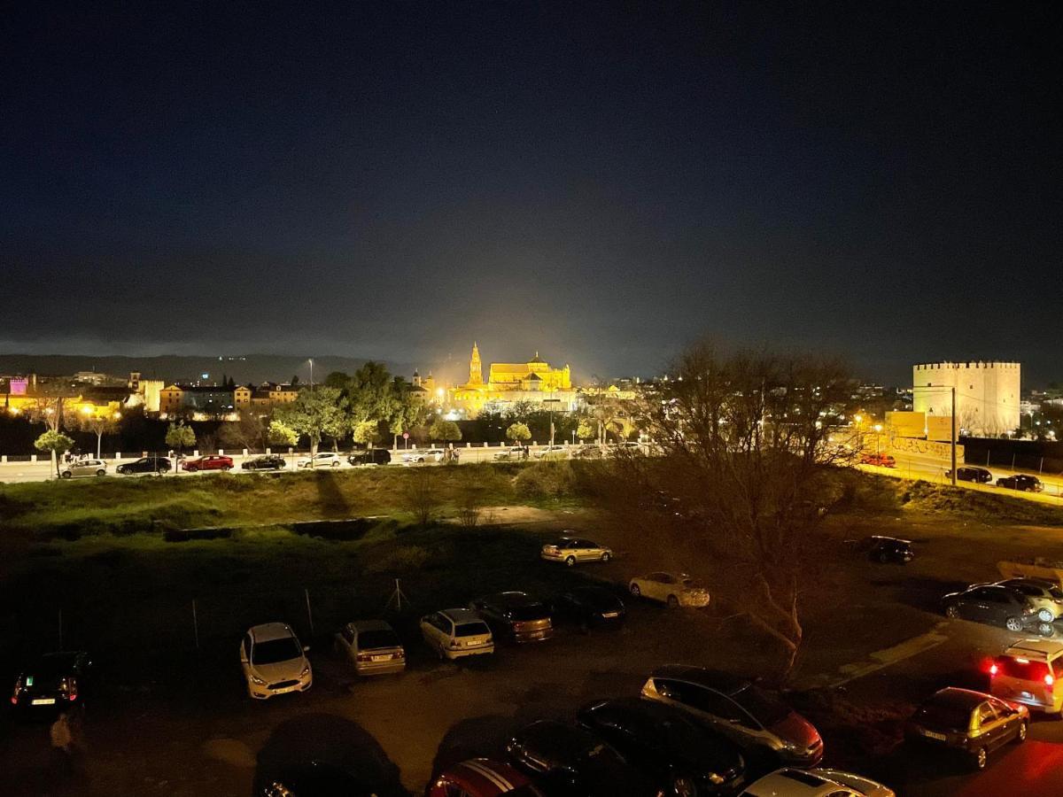 Puente A La Mezquita - Free Parking Apartment กอร์โดบา ภายนอก รูปภาพ